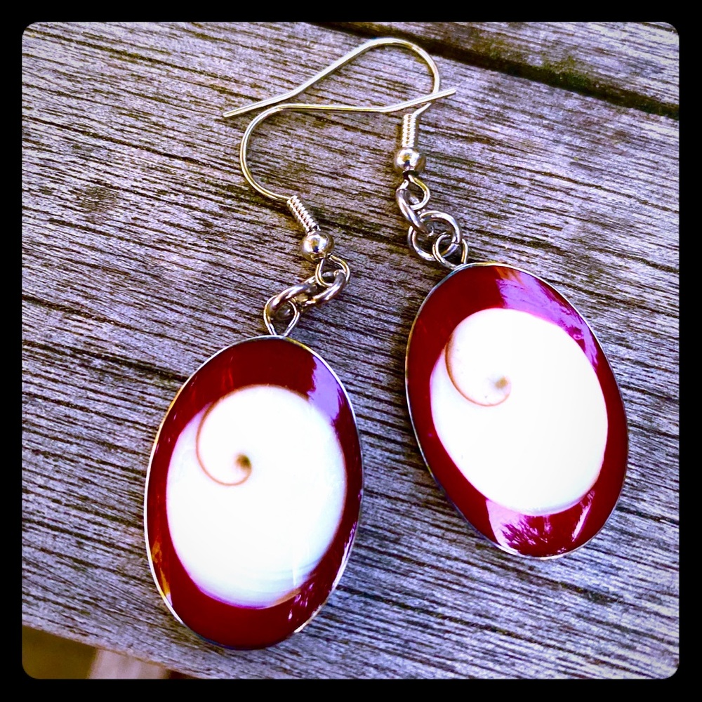 Unique Red Cat Eye Shiva Shell 🐚 Earrings